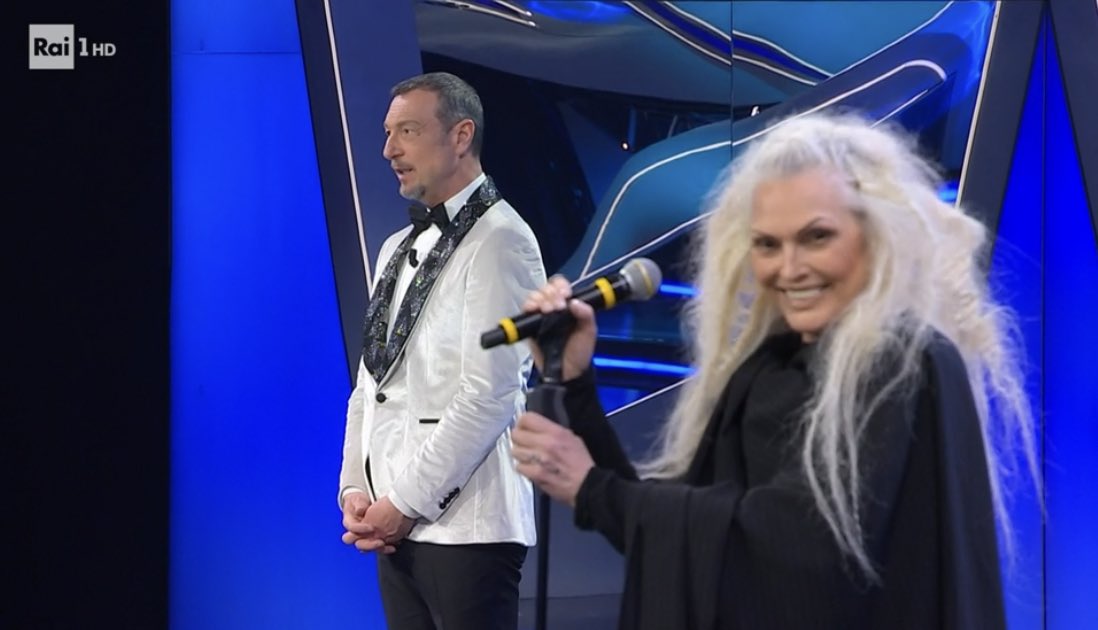 Cinguetterai's tweet photo. Chi è?
Solo risposte sbagliate

#Sanremo2023 https://t.co/FoWudjivb6