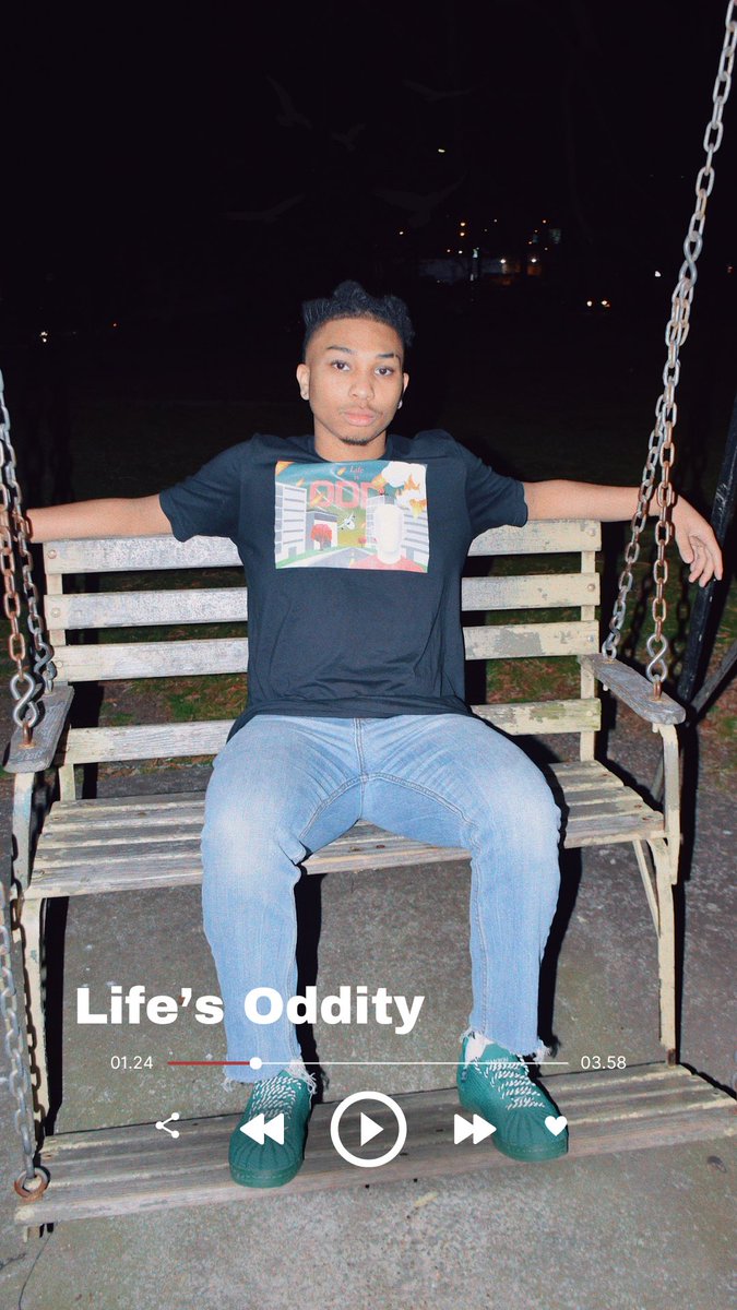 LifesOddity's tweet photo. Life is odd https://t.co/n9jq6D9sUr