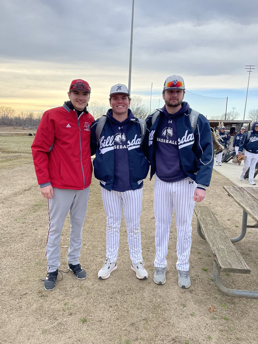 RiceADCoachCal's tweet photo. Warrior Alums Casper, MacClean, Shannon getting together and squaring off on the diamond this spring. @BroRiceWarriors @BrotherRiceBB https://t.co/0fVbhcd9BP