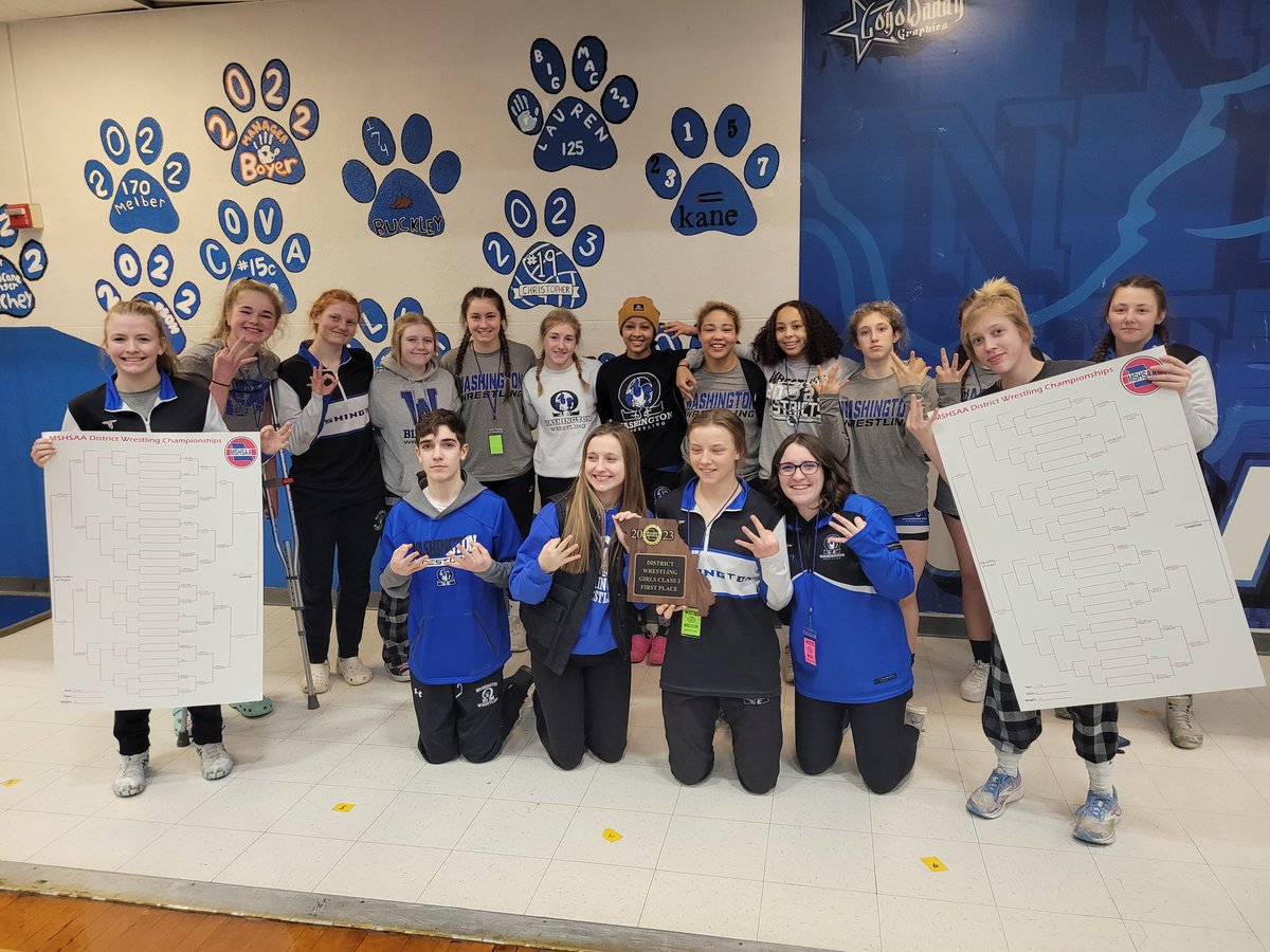 WASHMOWRESTLING's tweet photo. Your 2023 Class 2 District 1 Champions. For those counting that makes 3 in a row!
#BurnTheShips https://t.co/c9Dyy2maPD