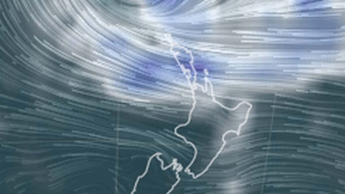 nzherald's tweet photo. Live: 'Potentially devastating weather event' - Officials urge Aucklanders to take cyclone seriously and be prepared https://t.co/dB3YoMuKcK https://t.co/jjTY0PFx0e