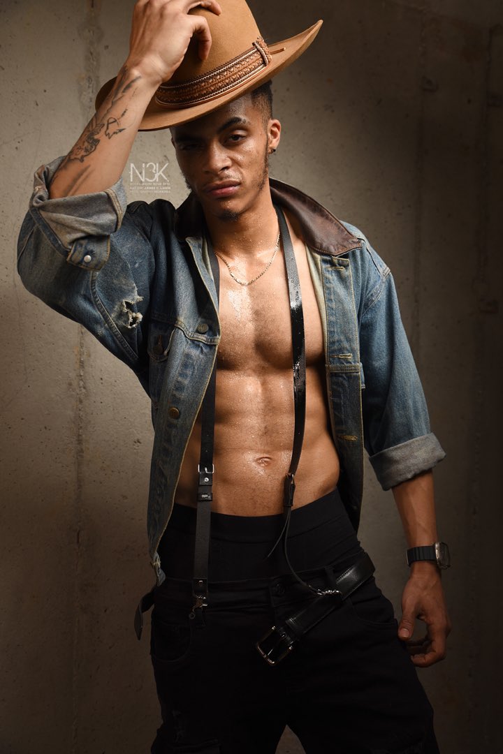 Duke on Twitter: "Howdy"