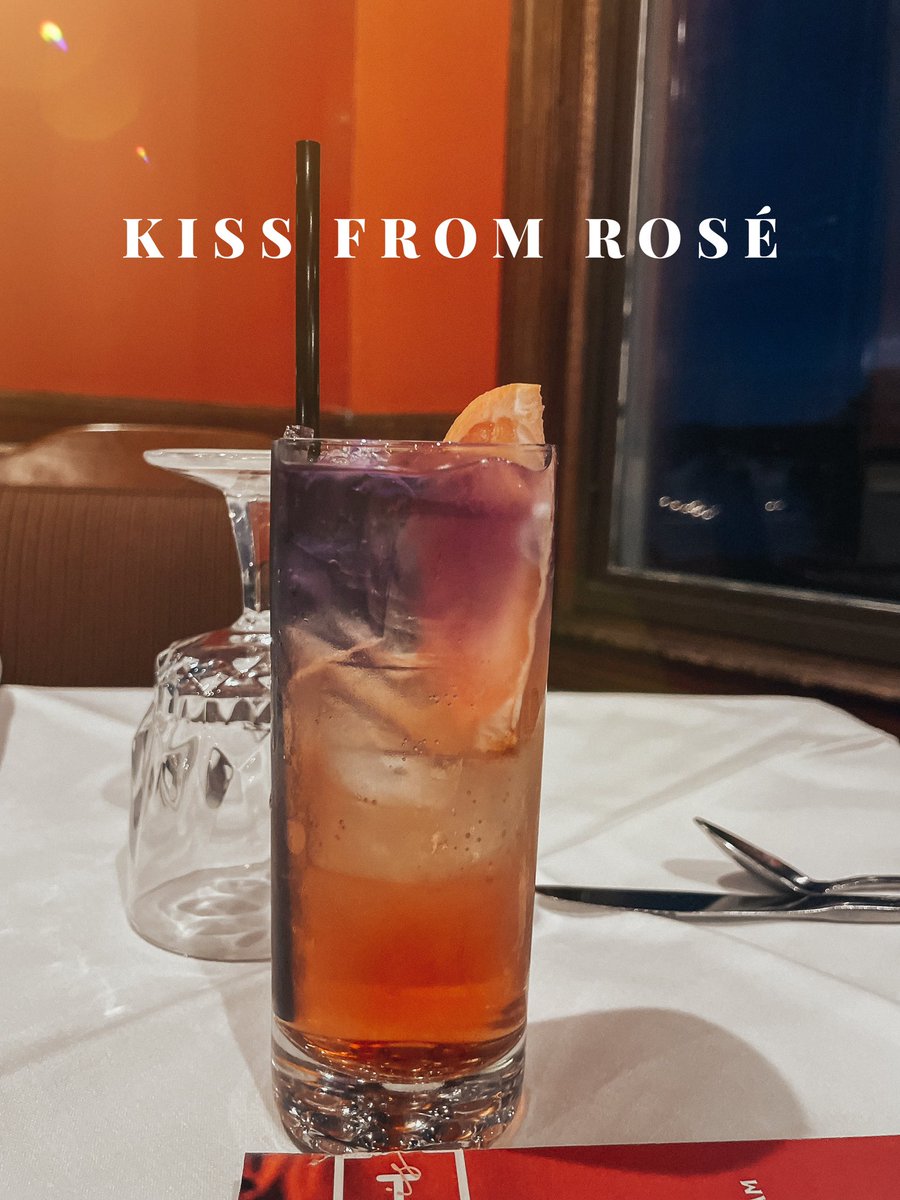 turtle_point's tweet image. 𝒱𝒶𝓁𝑒𝓃𝓉𝒾𝓃𝑒’𝓈 𝒞𝑜𝒸𝓀𝓉𝒶𝒾𝓁 𝑀𝑒𝓃𝓊
• cupid’s cold brew ft. shanky’s whip, cold brew coffee, + heavy cream
• kiss from a rosé ft. sparkling rosé, grapefruit soda, + empress gin 

#TPYCC #TurtlePoint