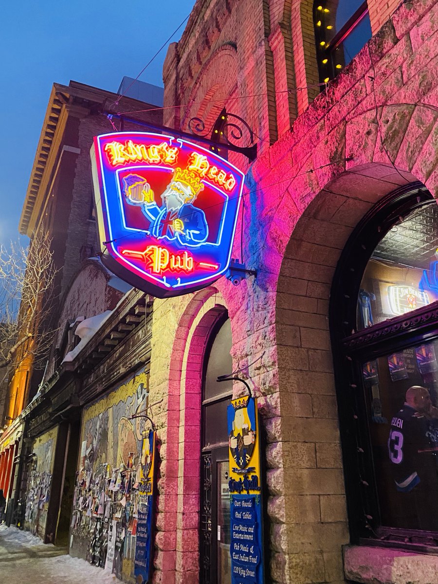 VisibleThink's tweet image. The exchange district is a vintage throw back with a deco mix of old school brick, mortar, arches, corner stones, key stones, colour,
neon ok and beer! #YWG