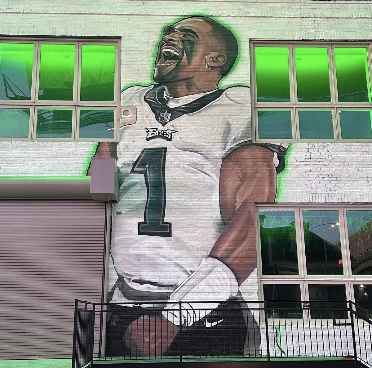 New Jalen Hurts mural in South Philly

(via ig/josephdougherty)