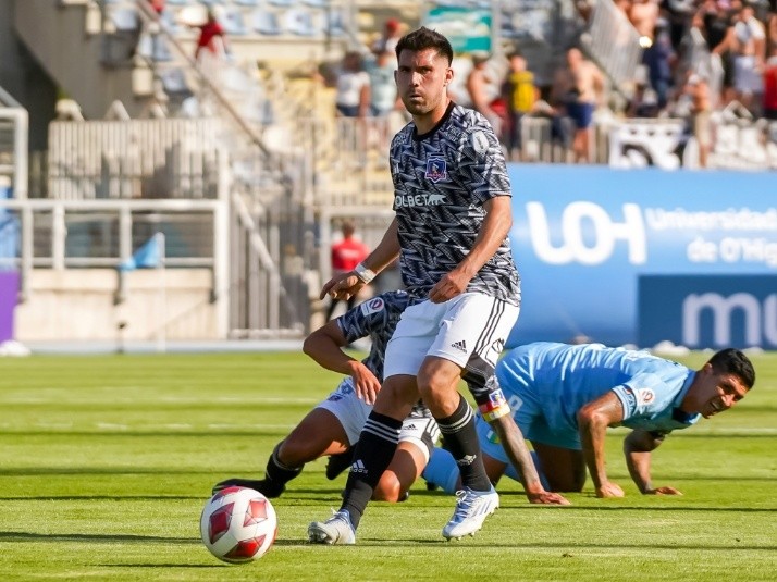 enlarucacl's tweet photo. ¿Quién debe ser el lateral derecho de Colo Colo?

🔃 Jeyson Rojas
❤ Bruno Gutiérrez
💬 César Fuentes https://t.co/Un5bt1wTh0