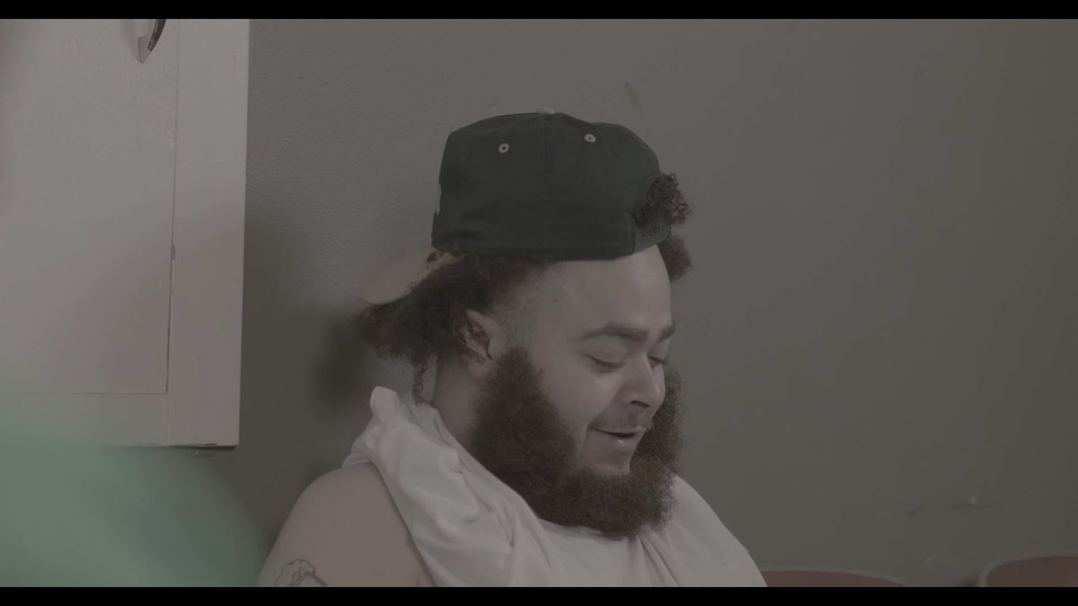 claud_six's tweet image. Yo, I got to act in the homey @ryanfeigh's directorial debut, a short film called "Doors at 8." I play an arrogant rapper. 

youtu.be/Lw5ETI4oHZo

Shouts to @matrandol, @devindeeboss, @YoungShirtMayne, @sirnai_, @blangblanglang, and @AndAllMusicIs