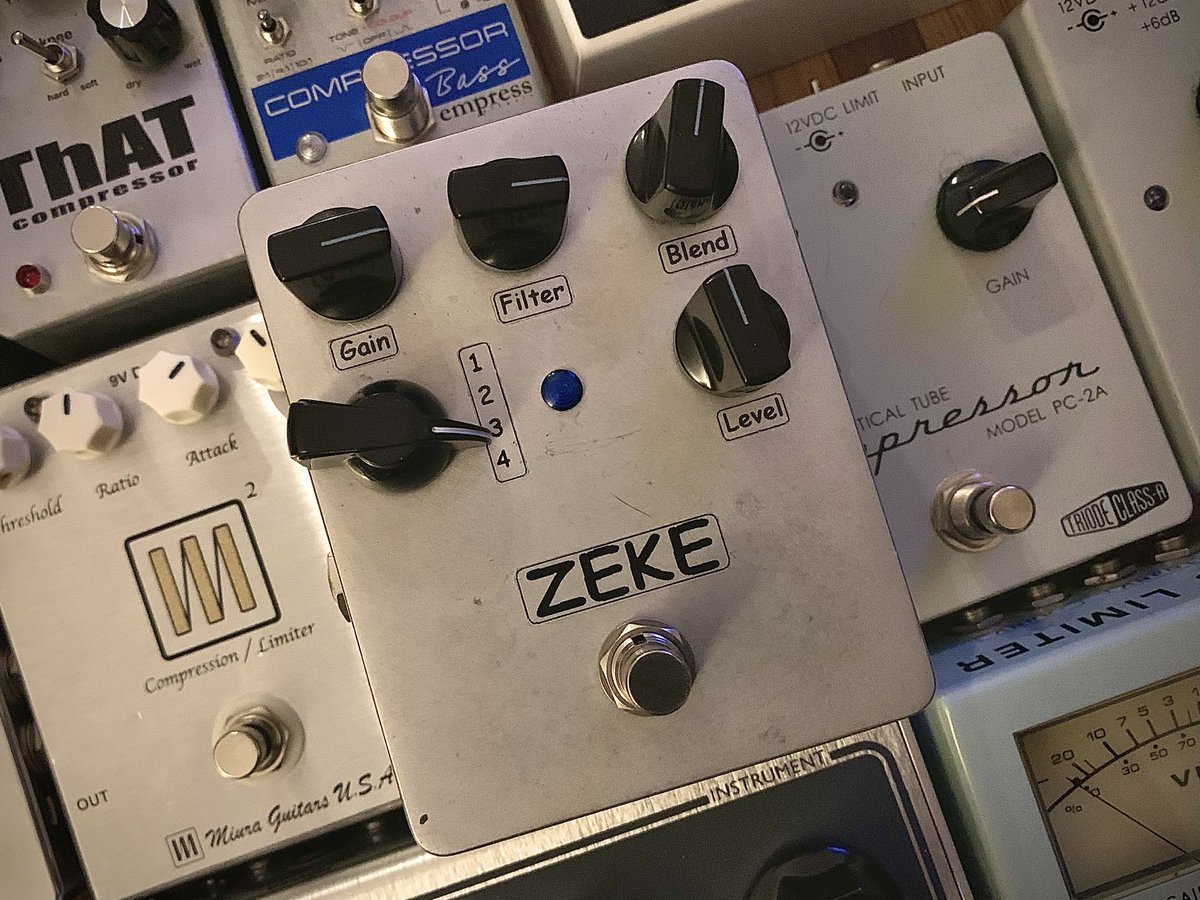 JIRAUD JFDT-HA（ベース用プリアンプ）