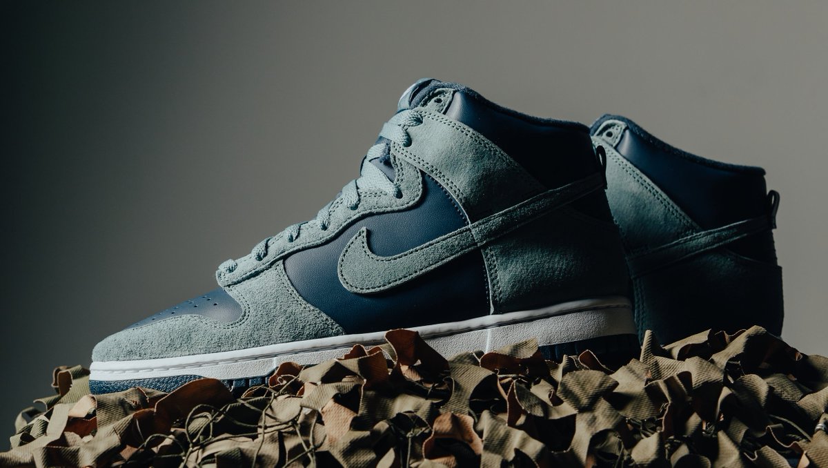 AD: Nike Dunk High Retro 