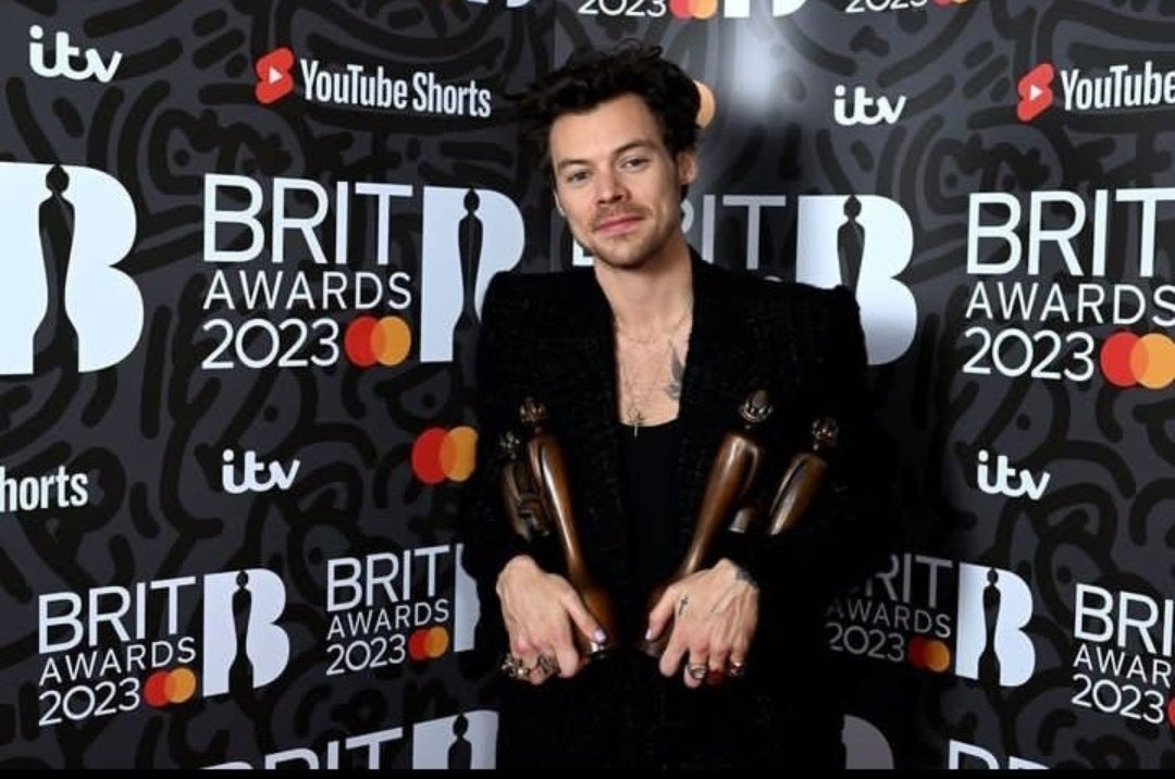 Milly_Styyles's tweet photo. Estou tão orgulhosa dele!!
Você merece tanto, Harryzinho :) https://t.co/y4gGKLqvZ5