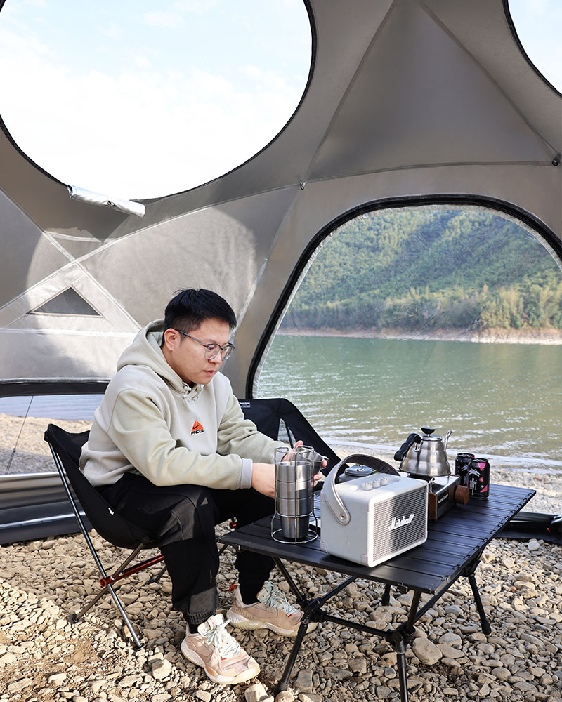 FantasygardenO's tweet photo. GAEA398▪Self-supporting Spherical Tent

--Vast starry sky at your fingertips--
No internal bracing, higher utilization
▲SIZE AND WEIGHT
Open size:about 3.98x3.98x2.05m
Folded size:about 74x30x30cm
Weight:about 21kg
Material:70D Nylon plaid coated with silver fabric,PU4000mm https://t.co/5YFoFjWHNp