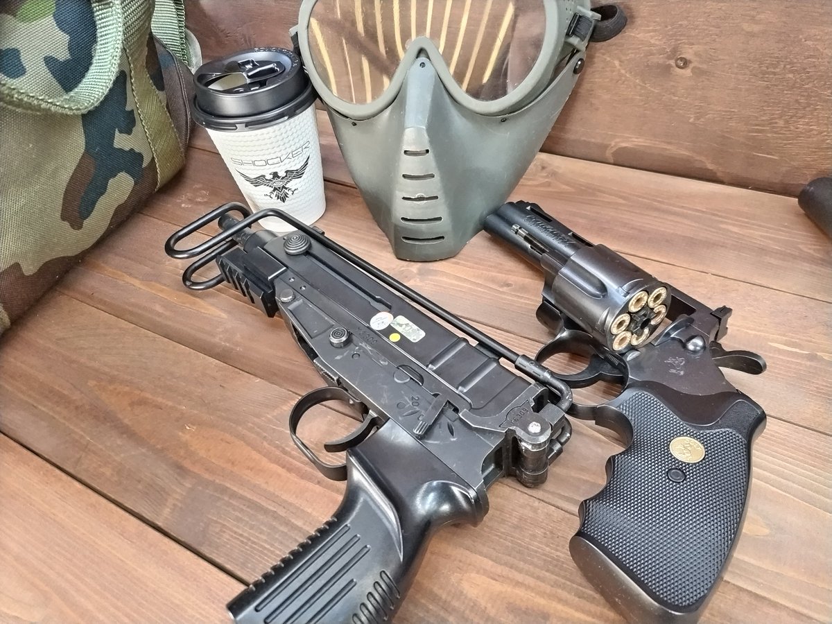 yuuki_38186's tweet photo. そして本日はサバゲー🔫
#HQRELOAD
#サバゲー
#サバゲーマーさんと繋がりたい https://t.co/WpDlnXAQpH
