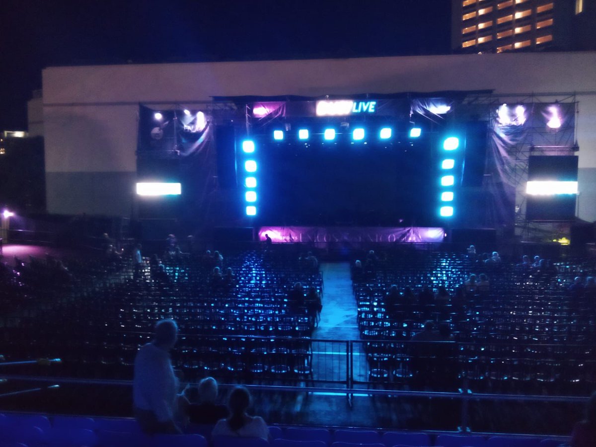 MagiaLERNERinfo's tweet photo. El Enjoy abre sus puertas para una noche mágica con Alejandro Lerner y su piano en concierto. @alelernerok https://t.co/gqKOFSK9XV