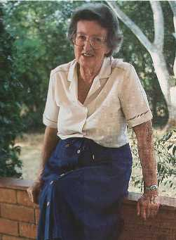 #InternationalDayOfWomenInScience

Dr. #MaryLeakey was a major figure in the uncovering of East African prehistory, 

Mary Leakey Biography
notablebiographies.com/Ki-Lo/Leakey-M…