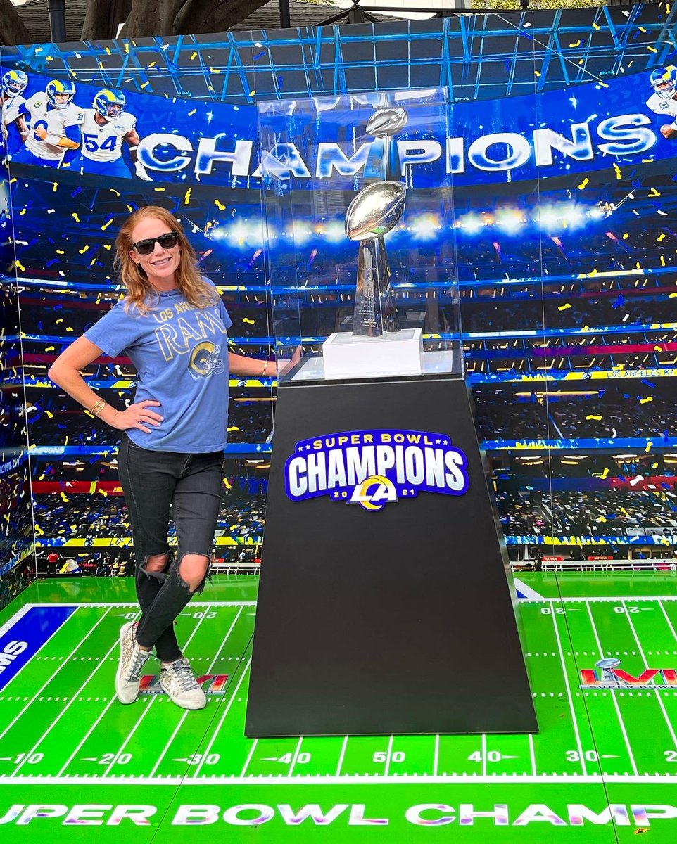 bchchik13's tweet photo. Reminiscing on my last day as a World Championππ #RamsHouse #RIUTA https://t.co/LNENPVkqb2