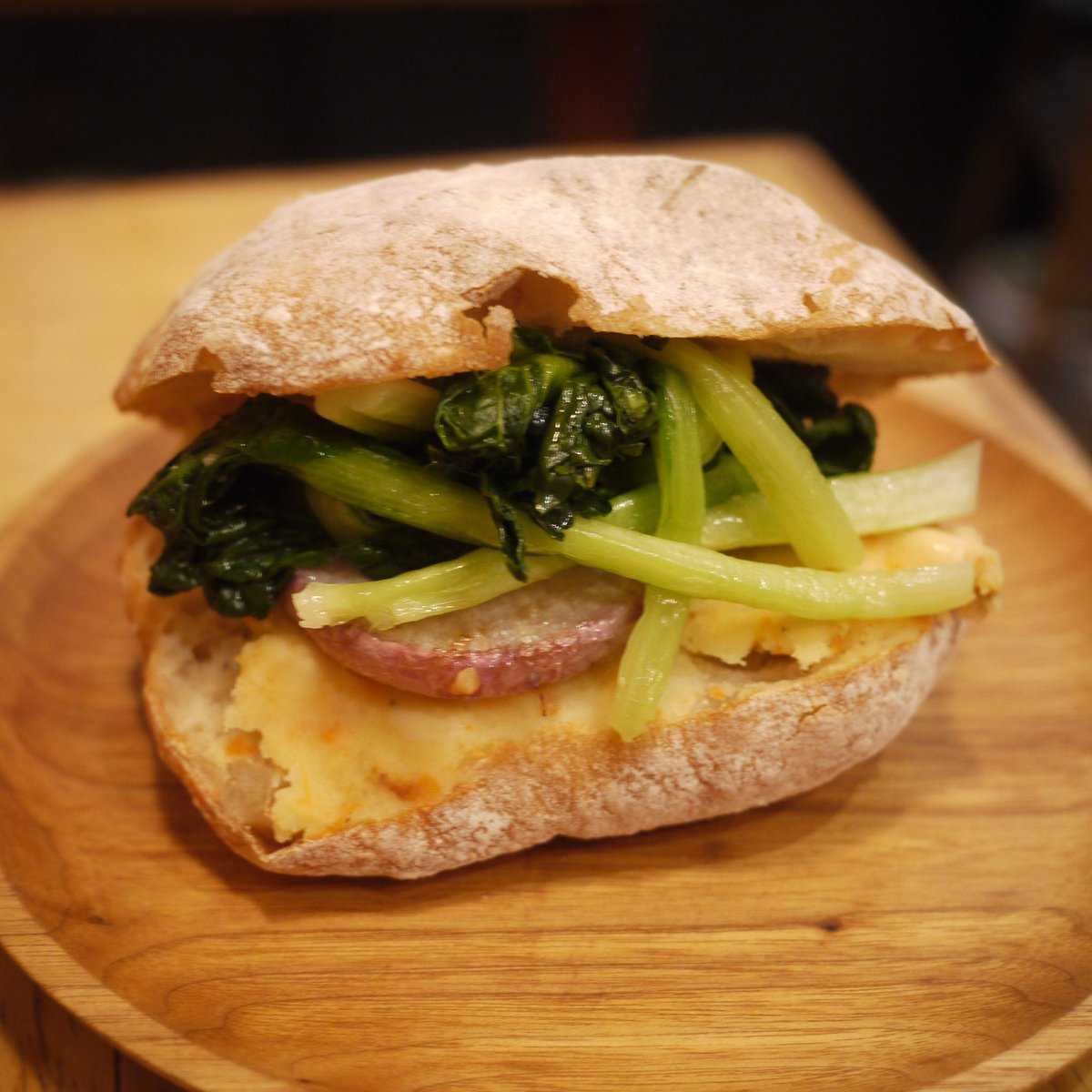 ポルチーニ、パンチェッタ、スペルト小麦のスープのレシピ