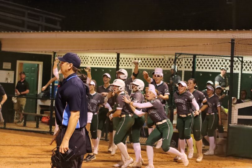 ᴀɴᴏᴛʜᴇʀ ᴏɴᴇ #ᴡᴀʟᴋᴏꜰꜰ

#GoHats | #morethanme