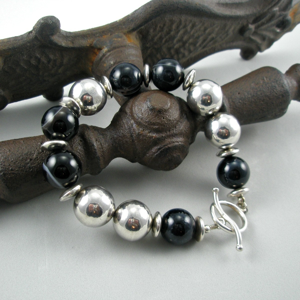 stoneberri's tweet image. Bracelet with Sterling Silver and Carnelian Half Inch Round Beads with Toggle Closure tuppu.net/56dda007 #Etsy #Stoneberri #StoneBeads