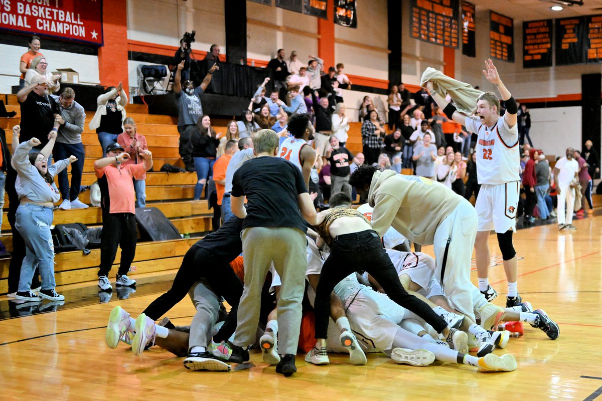 We like team meetings like this. #TigerPride