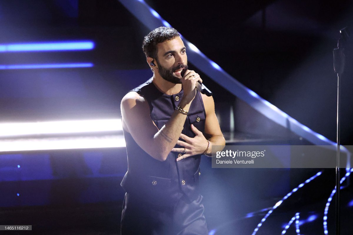 SanremoESC's tweet photo. MARCO MENGONI VINCE LA 73^ EDIZIONE DEL FESTIVAL DI SANREMO 💐

#Sanremo2023 https://t.co/PyHWwQMLG3