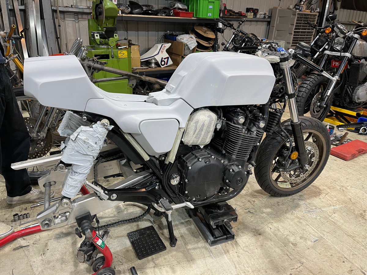 TaiwanStories's tweet photo. CB1100 handmade！ https://t.co/KIRXC4MJsW