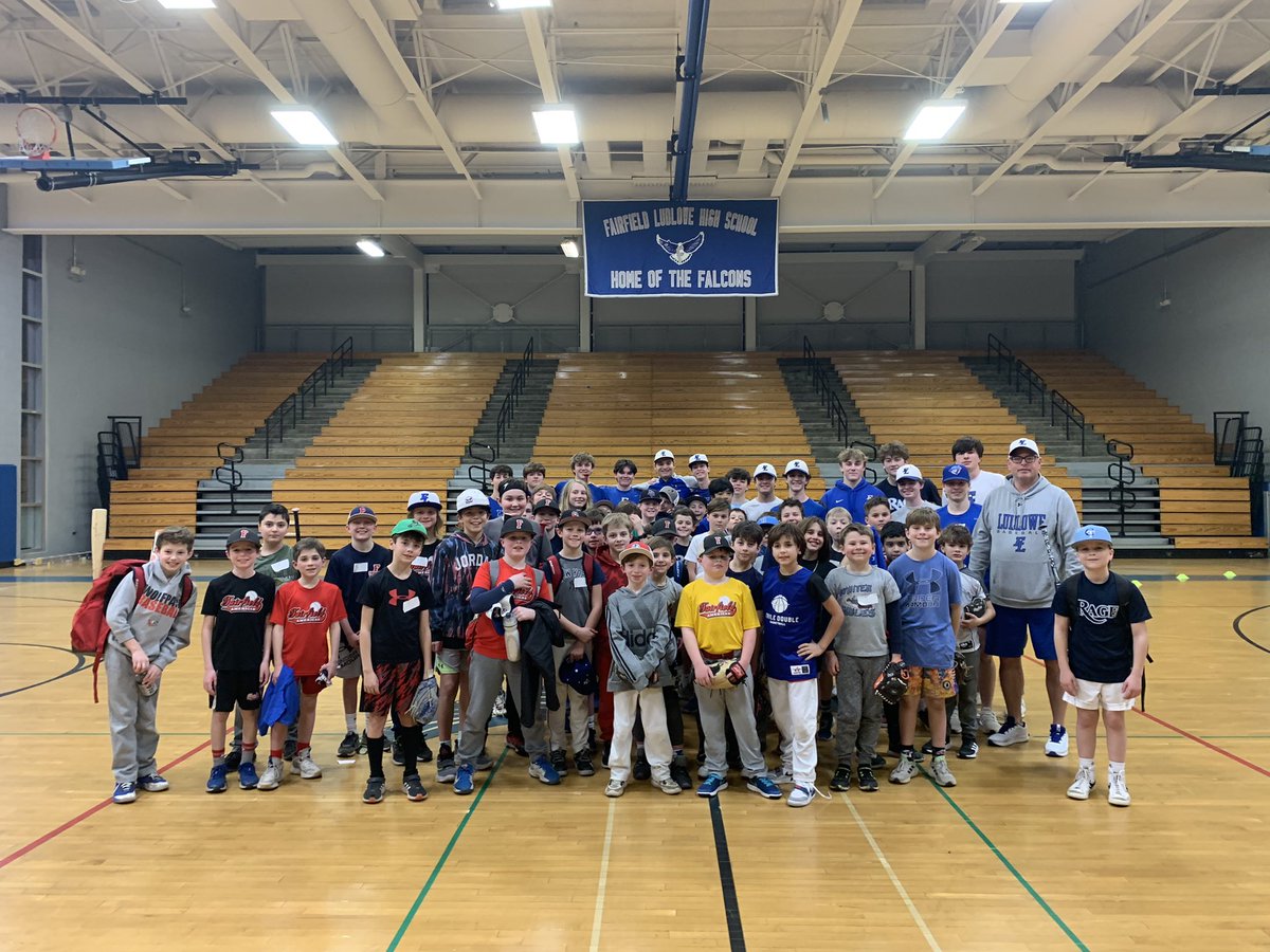 LudloweBase's tweet photo. Thanks to everyone who came out to our clinic today! Hope everyone enjoyed. #ctbase https://t.co/RuW3yY2p5C