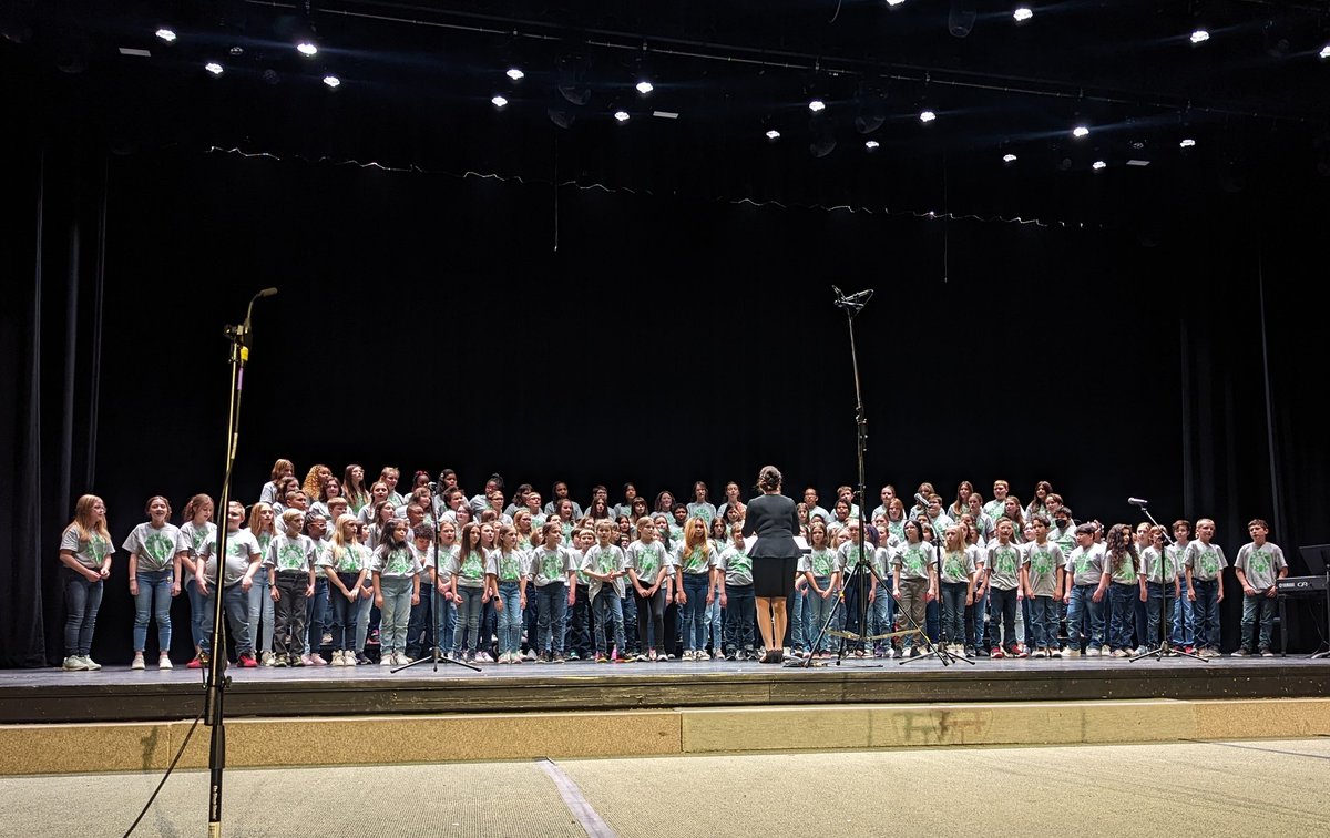Congrats to these fabulous 5th graders on their performance at the Circle the State with Song Festival today! 🎶 <a href="/CEScoyotes/">Covington Elementary</a>