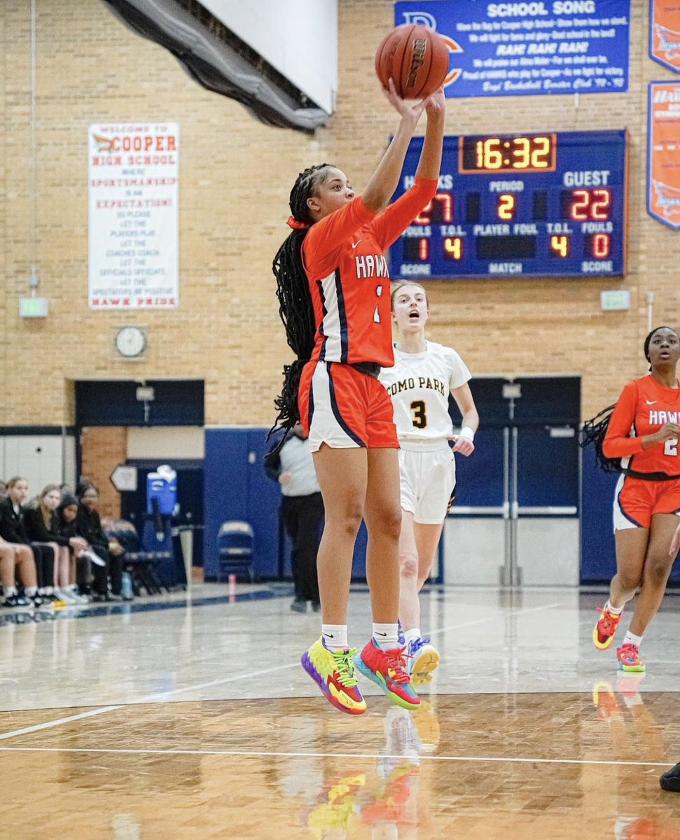 Legacy_HoopsAAU's tweet photo. 2023 PG @BreFrazier10 went for 34 last night 🔥🔥🔥🔥🔥 Bre has been having a very good senior year and continuing to lead her Cooper team. Any college still lookin for a PG, you have one here. Bre is a baller and only getting better. #LegacyHoops #Family https://t.co/KTPOPJl1fH
