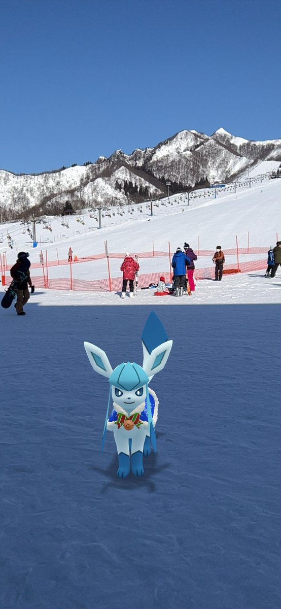 Glow_K_M_G's tweet image. 昨日今日で新潟県の岩原スキー場に行って来ました。
久々のスキーだったので少し疲れてましたがとても楽しかったです。
ギンレイホテルさんお世話になりました。
＃岩原スキー場  #pokemongophoto