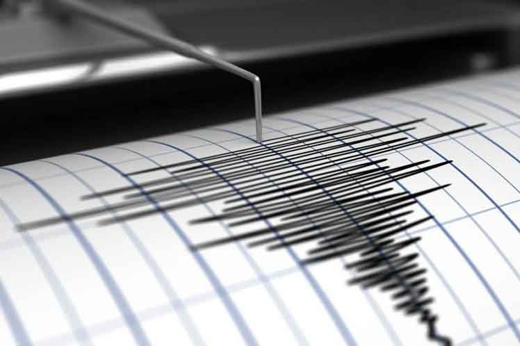 elnuevodiariord's tweet photo. 😮¡Se registra temblor!😮

Se registró este sábado un fuerte temblor de tierra, que fue sentido en zonas como #Santiago, #PuertoPlata y #Moca.

#ElNuevoDiarioRD #Nacionales #TemblorRD https://t.co/XlckFZgrsK