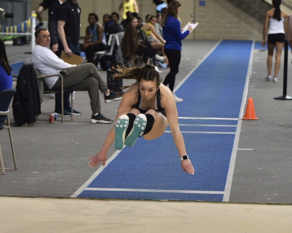 OmahaTFXC's tweet photo. Big day in the triple jump!

Emma Klein: PR of 38’2”, first time over 38’, WON the event!
Taylor Ramaekers: PR of 37’1”, first time over 37’!
Bernice Lawson: PR by 10 inches!

#OmahaTFXC | ⚫️🔴🐮 https://t.co/l0InCxMyRn