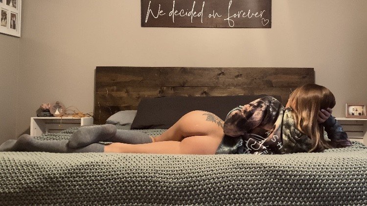 2 pic. cum get cozy! https://t.co/fPrHX9l0WJ https://t.co/9wgaCSIc3Y