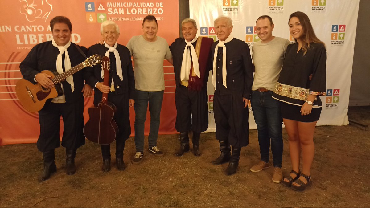 HernanOre1's tweet photo. Sigue la 2da noche de "Un Canto a la Libertad" junto a Los Cuatro de Córdoba. 
Los esperamos a todos en el Campo De la Gloria. 
@LeoIntendente https://t.co/A4FYKbNS2S