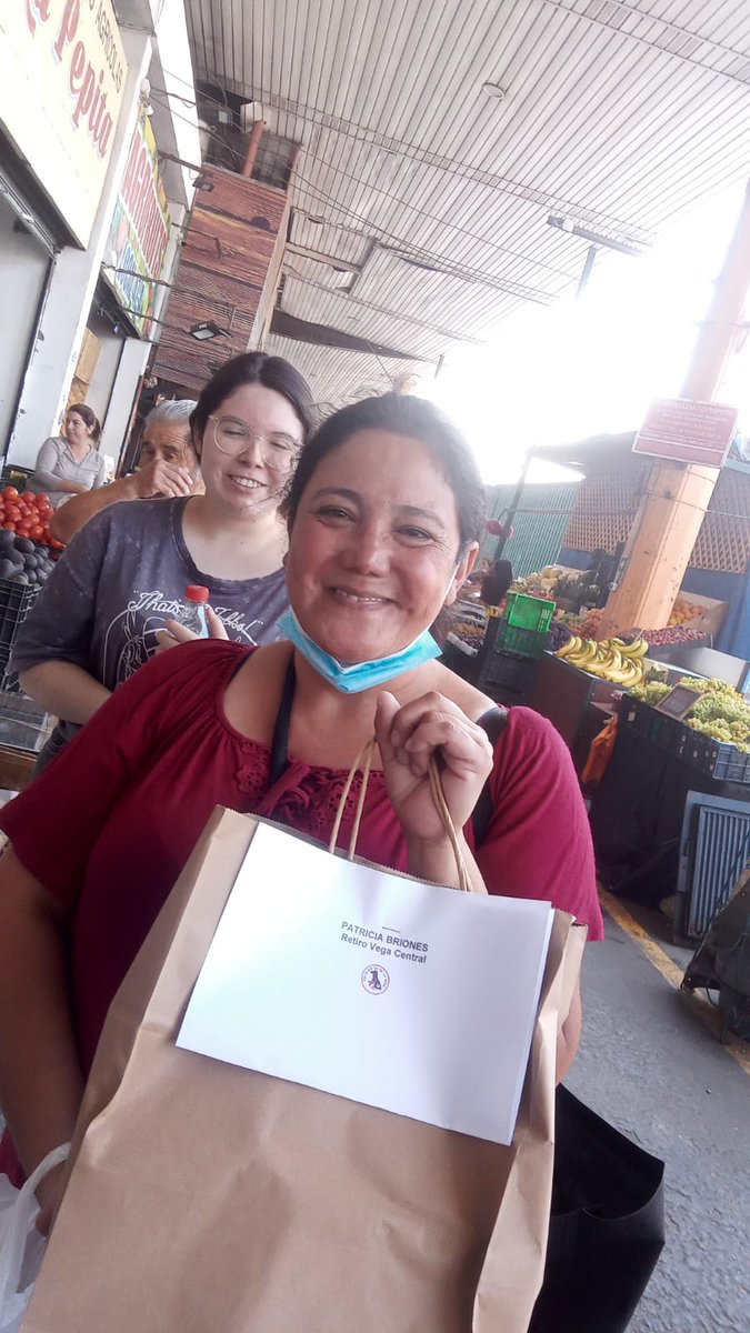 callejeritosDLV's tweet photo. #graciastotales a patricia por su #compraconsentido #tazonesalaventa #diadelamor, que retiro en la #vegacentral #fundacioncallejeritosdelavega https://t.co/5tYba6iZUZ