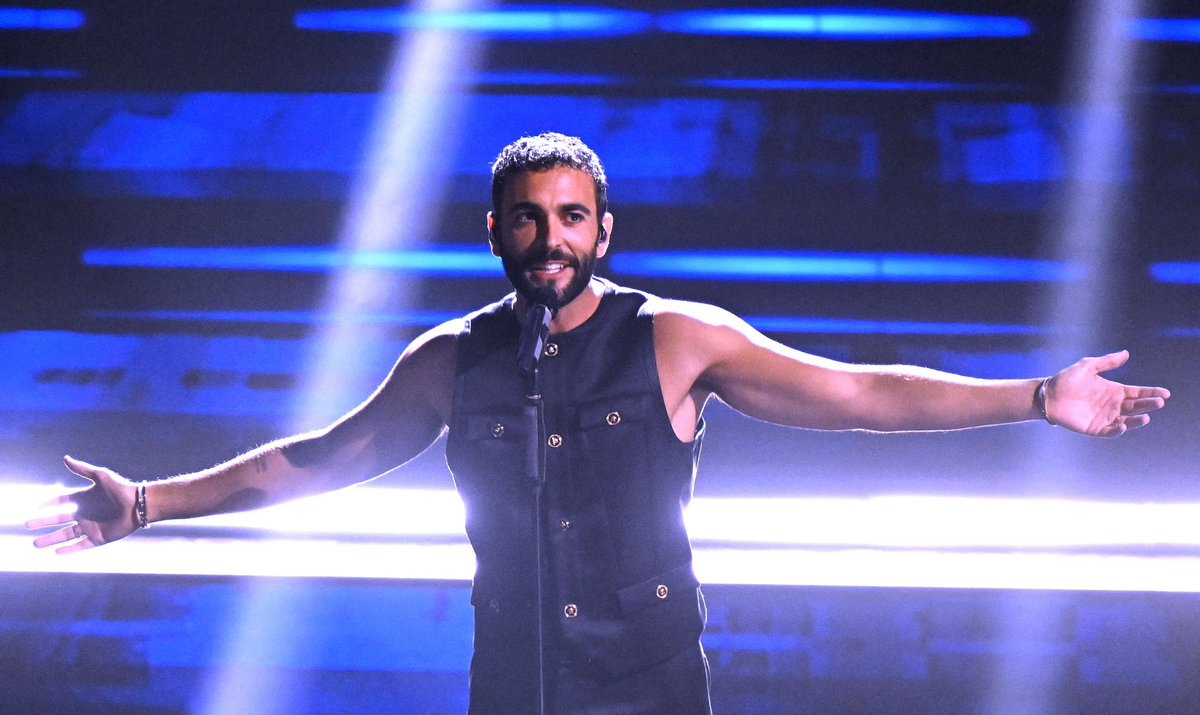 marfoglia's tweet photo. Marco Mengoni ha vinto Sanremo...poi vincerà Lazio e Lombardia #Sanremo2023 https://t.co/NO6dVMyWMd