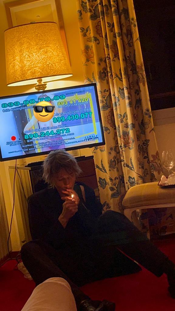 gIANMARIAAAAA's tweet photo. laura 55 anni milf di bari SANREMO È FINITO E IO SONO CONTENTO VI SIA PIACIUTO ‘SPLASH’ voi come state? #Sanremo2023 https://t.co/koZQvT2ghL