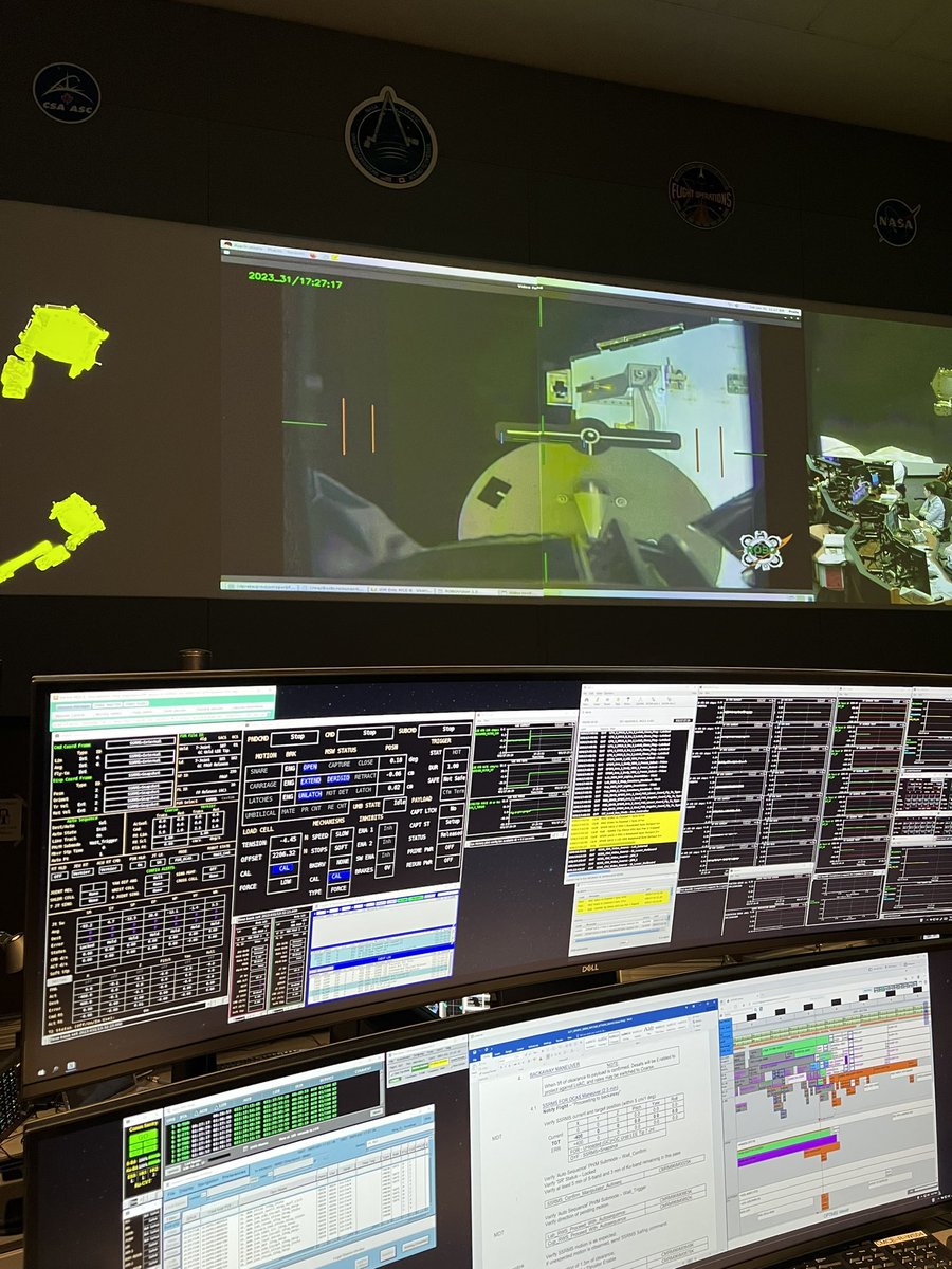 Happy International Day of Women and Girls in Science! I am grateful for all those who paved the way before me (so that I can have an office with the BEST views) and promise to continue doing the same for the next generation.

#WomenInSTEM #BreakingBarriersInSTEM