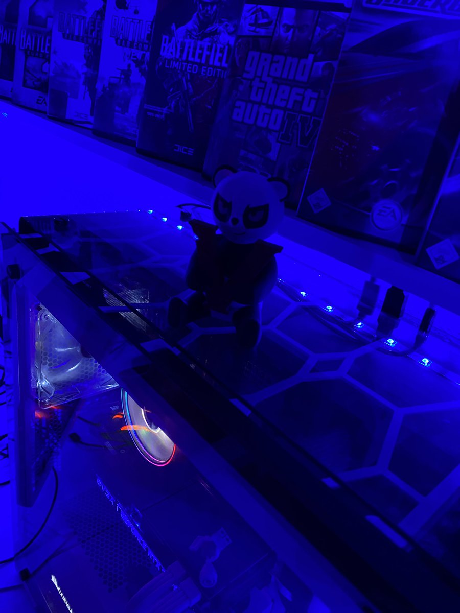 MisterXelo's tweet image. @StateV_de #TeamVerified #Danke #ProCommunity #MisterXelo #IhrSeidGeil

twitch.tv/MisterXelo