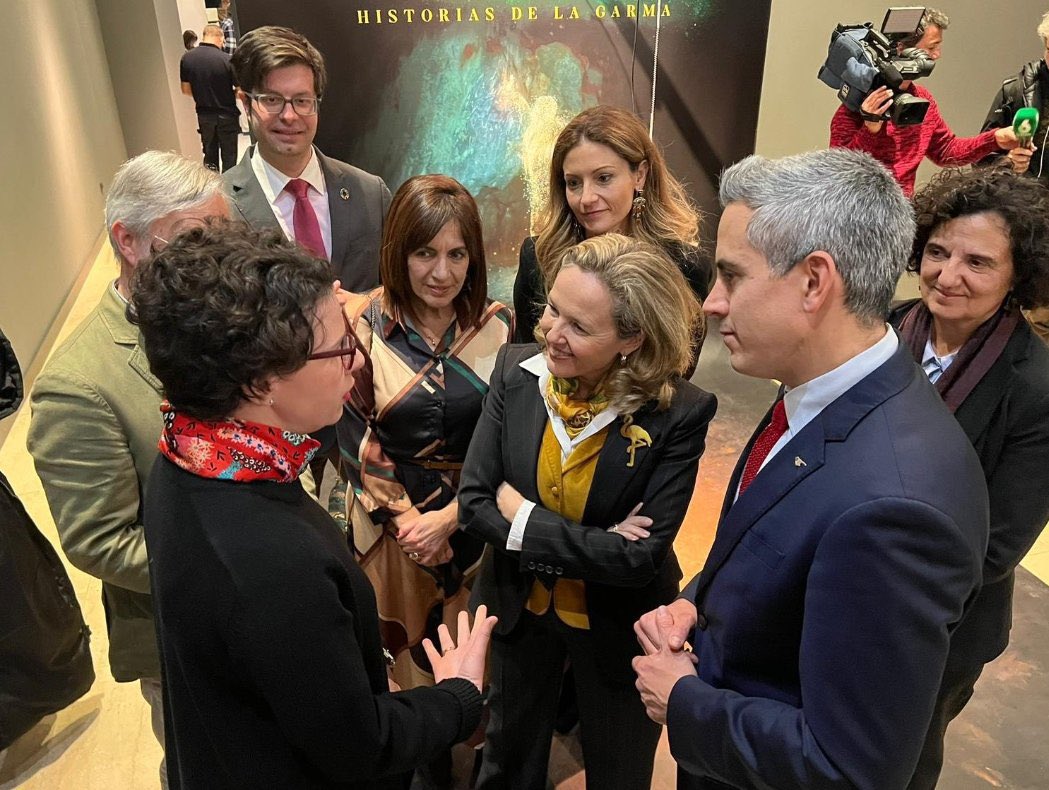 NadiaCalvino's tweet image. Muy interesante visita del #MUPAC @MuseosCant.

He podido apreciar su valiosa colección arqueológica, los planes para tener la nueva sede en su centenario y el proyecto #RETECH @SEDIAgob de digitalización e investigación con Asturias que se desarrollará con fondos #NextGenEU🇪🇺