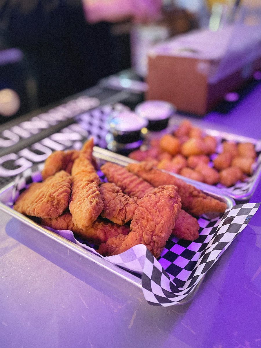 Streets Pub and Grub tweet media