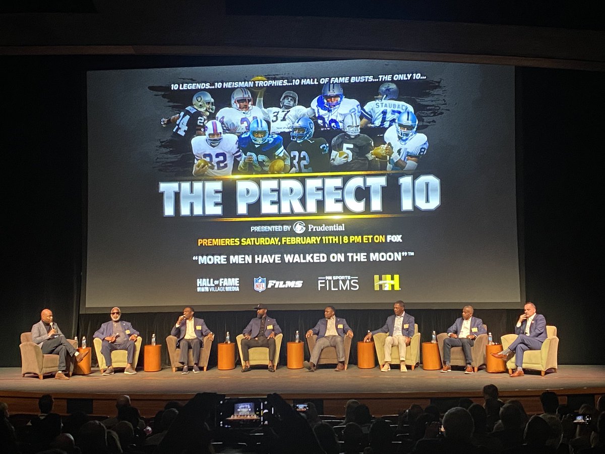RBYowell2's tweet photo. Attended the premiere screening of #ThePerfect10, the story of the 10 men to win the Heisman & be enshrined in the 🏈 HOF. Great to see @aquariusseblue, whose firm produced the H2H show. Got to speak w/ legends like @BarrySanders, @MarcusAllenHOF ✌️, @81TimBrown & @Tony_Dorsett. https://t.co/vTVo226CRR