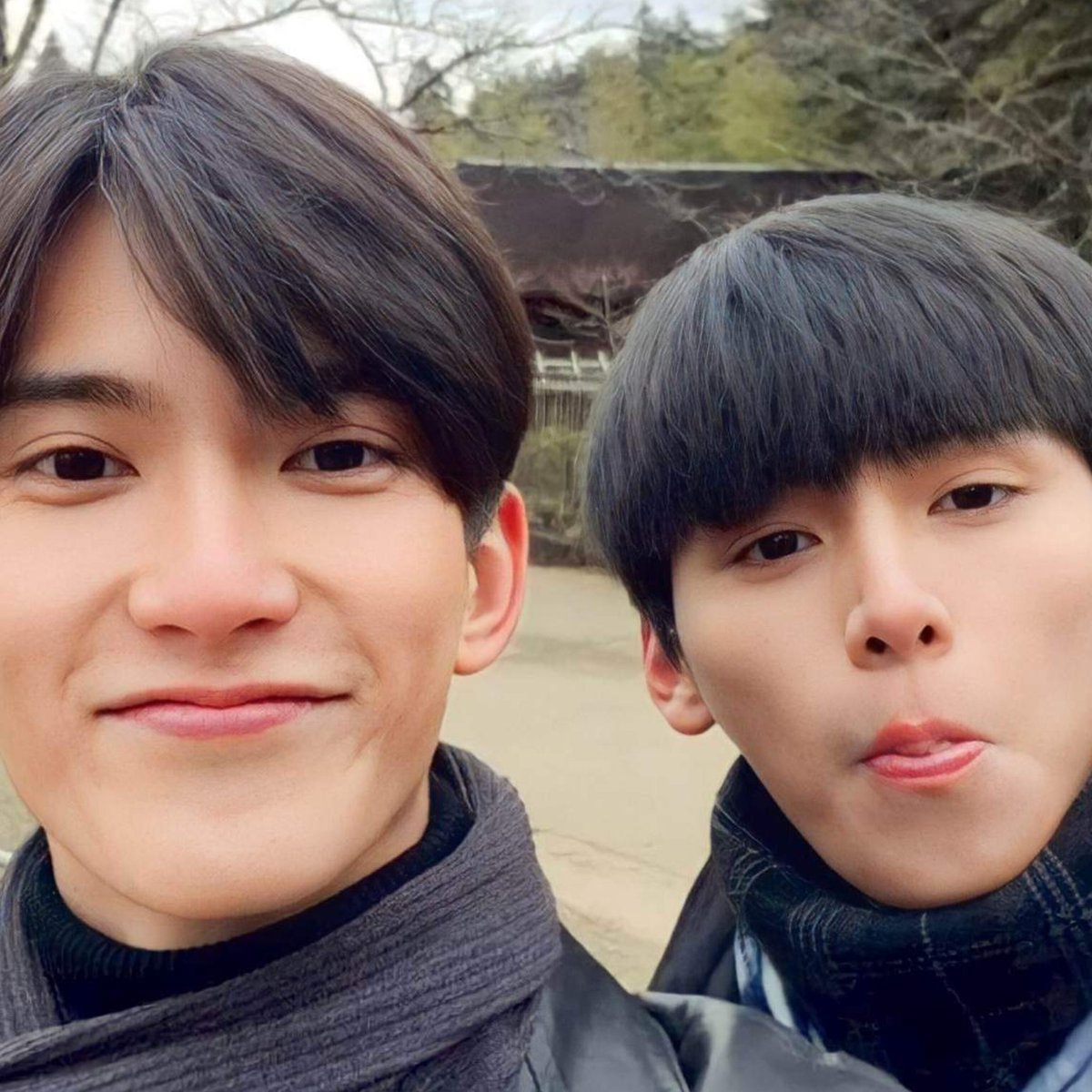 JaFirstStar's tweet image. This Is Really Cute The Two Of Them Are A Charm Of Love I Want To Scream😭💓✨
#First_Chalongrat
#รักแรกของเฟริสท์
#JaPhachara 
#จาพชร
#JaFirst
#จาเฟริสท์
#BemineSuperStar 
#พี่พระเอกกับเด็กหมาในกอง