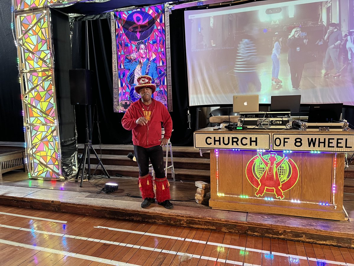 AlicesTake's tweet photo. #Victory #skateparty at #ChurchofEightWheels celebrating #slowstreets and #GreatHighwayWeekends #JFKdrive  listen @KCBSRadio https://t.co/A2IvxQJ1uT
