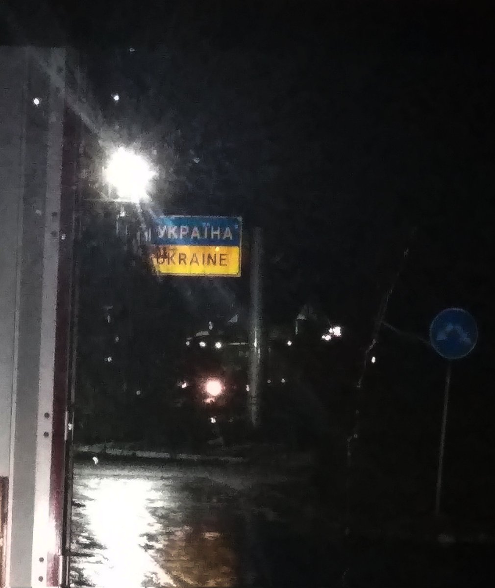 kiwisseed's tweet photo. half way home🥹 https://t.co/9EMzWvKrYu