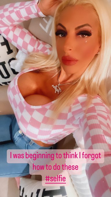 I was beginning to think I forgot how to do these  #selfie https://t.co/4OIgGeCiFW<a href="/tag/selfie"class="tags"><span>#selfie</span></a>