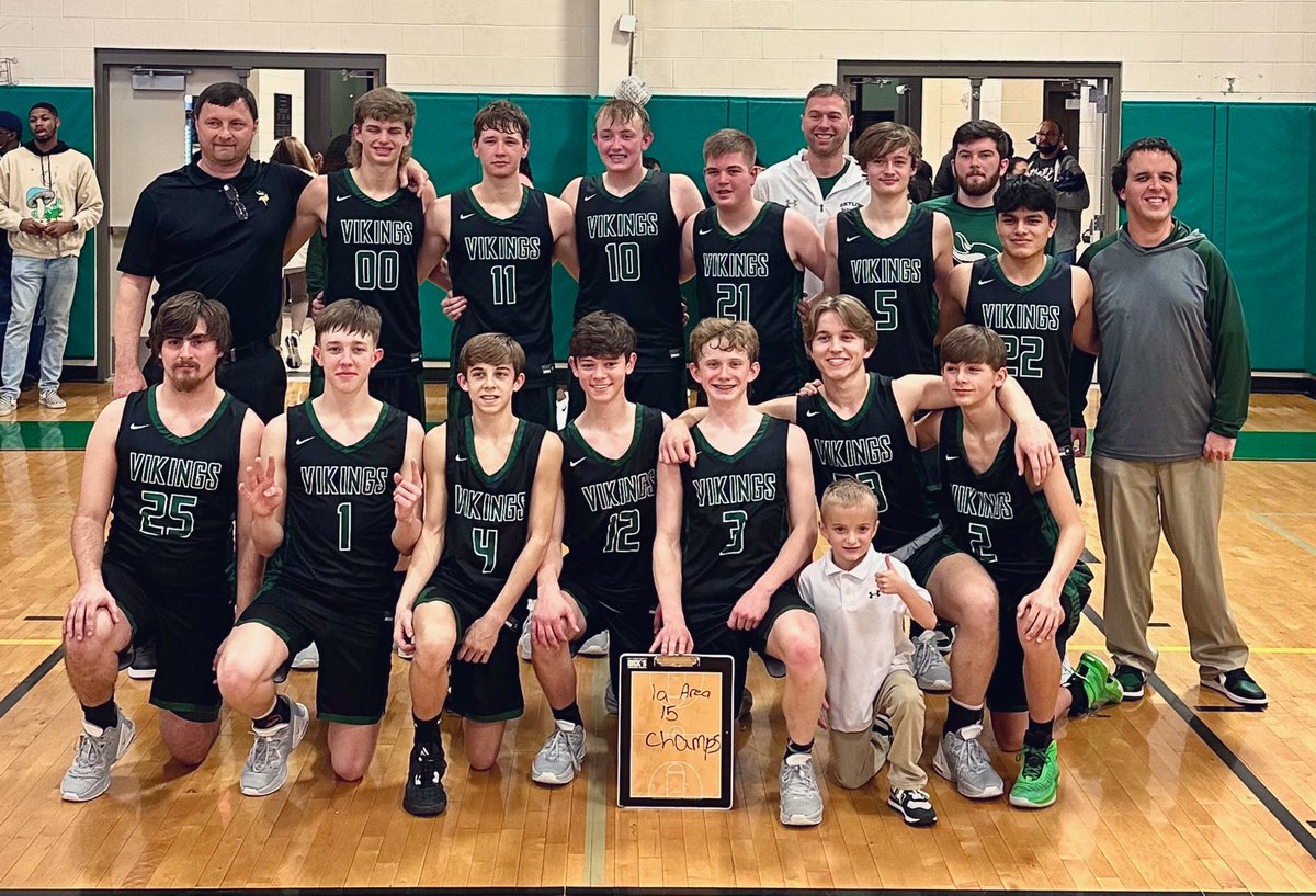jbowensports's tweet photo. Class 1A Boys Area 15 Tournament championship:

2) Skyline 68
1) Oakwood 56

No. 8-ranked Skyline avenges two regular-season losses to No. 3 Oakwood, extends state-leading area tournament title streak to 14. Vikings host Area 12 runner-up Cedar Bluff in the sub-regionals Tuesday. https://t.co/r9yoAEiRrr
