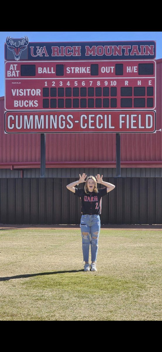 layla oliver- softball (OF/UTL) tweet media