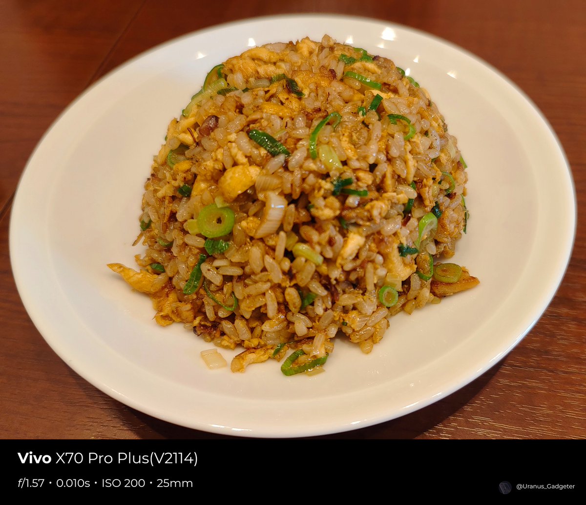 Uranus_Gadgeter's tweet photo. 和歌山らーめんしか勝たん🤤
#Vivo
#X70ProPlus https://t.co/BrQfoT5eWM