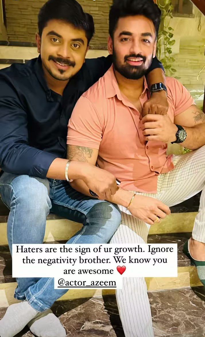 Mohammed_Jenni's tweet image. Azeem Forever 💓

#Azeem𓃵 
#bb6titlewinnerazeem 
#BB6KondattamForAzeem 
#azeem_army 
#ThimiriezhumTamilanAzeem