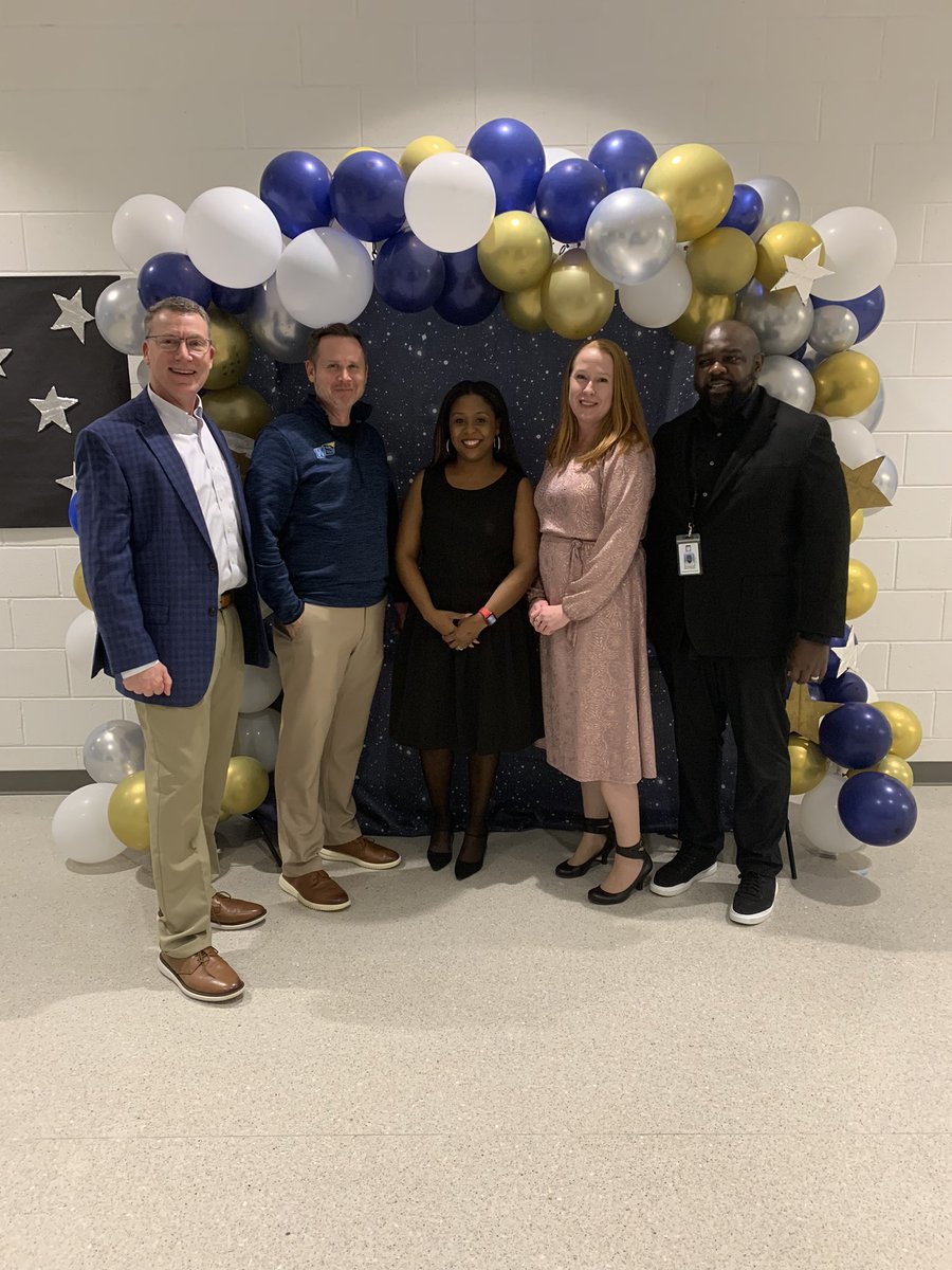 EdWithLA's tweet photo. @WillowSpringHS SGA Winter Semi-Formal. @WMartinWCPSS @Eric_BurlesonAP @TheLABSaga @MrBarryLSmith #AdminDreamTeam https://t.co/IrWdTbAJEh